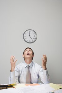 节能灯泡寿命有多长？更换周期全知道